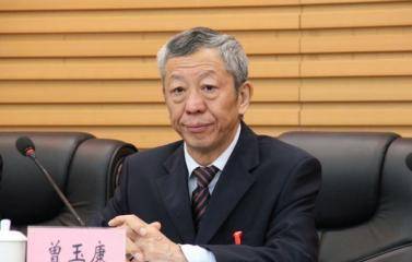 曾玉康理事长出席会议并讲话