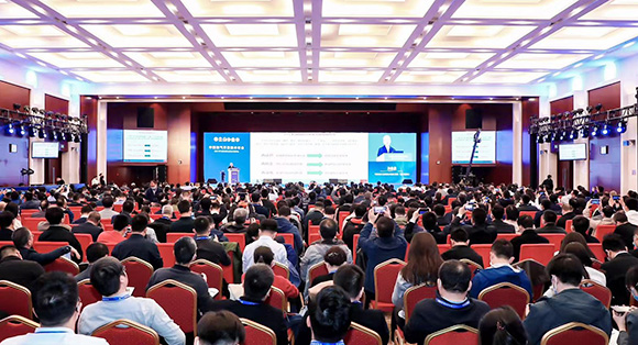 中国油气开发技术年会暨油气开发新成果及新技术展示会在京召...